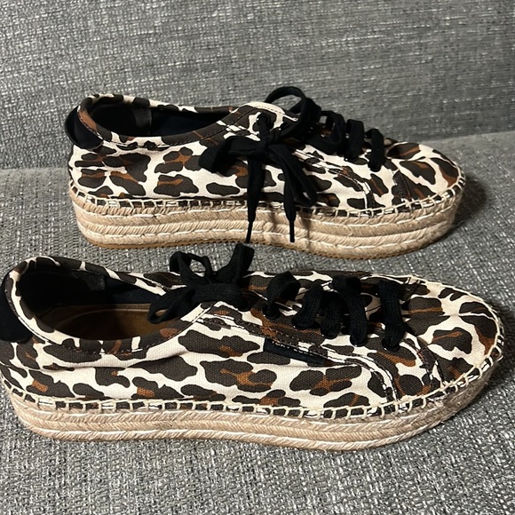 Tory Burch Seaside Oxford Espadrilla Worn for 4 hours. - Picture 2 of 8